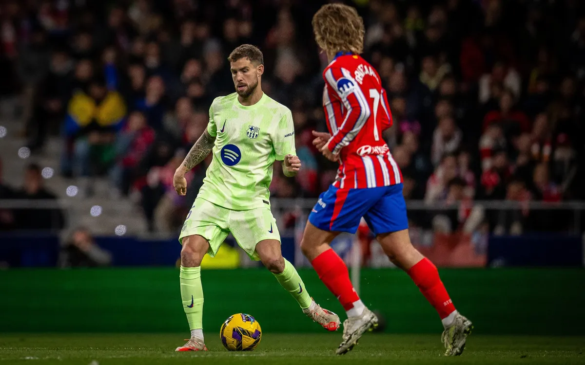 Iñigo Martínez durante el partido Atlético de Madrid - FC Barcelona en LaLiga