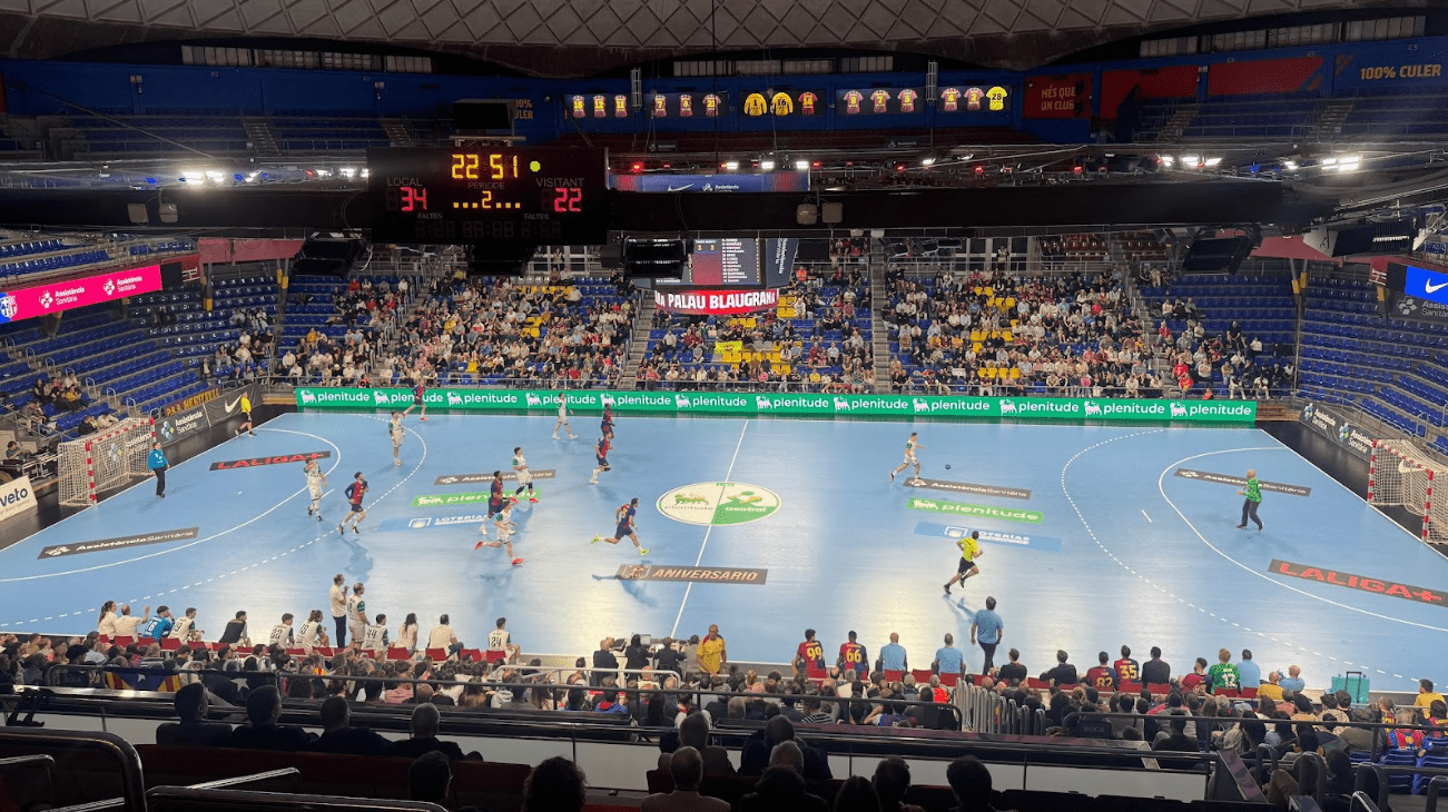Contraataque del Anaitasuna en el minuto 21:51. Barça 34 - Anaitasuna 22 / Carla Vázquez