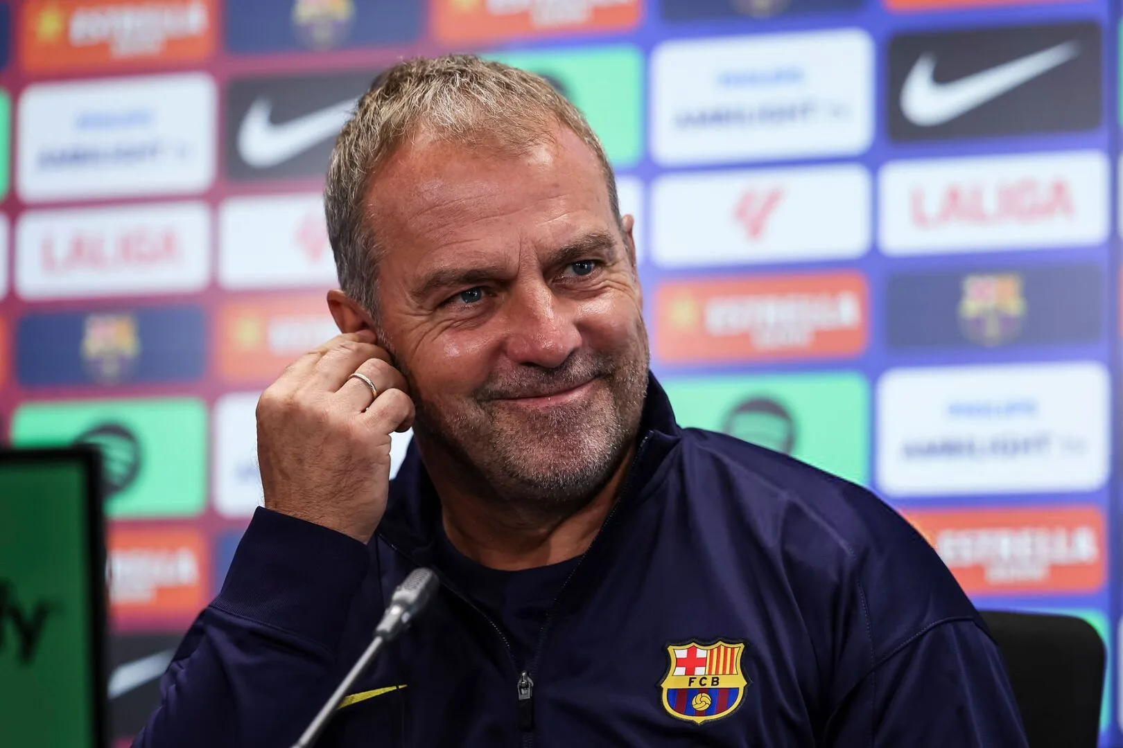 Rueda de prensa de Flick y previa del Barcelona - Valencia