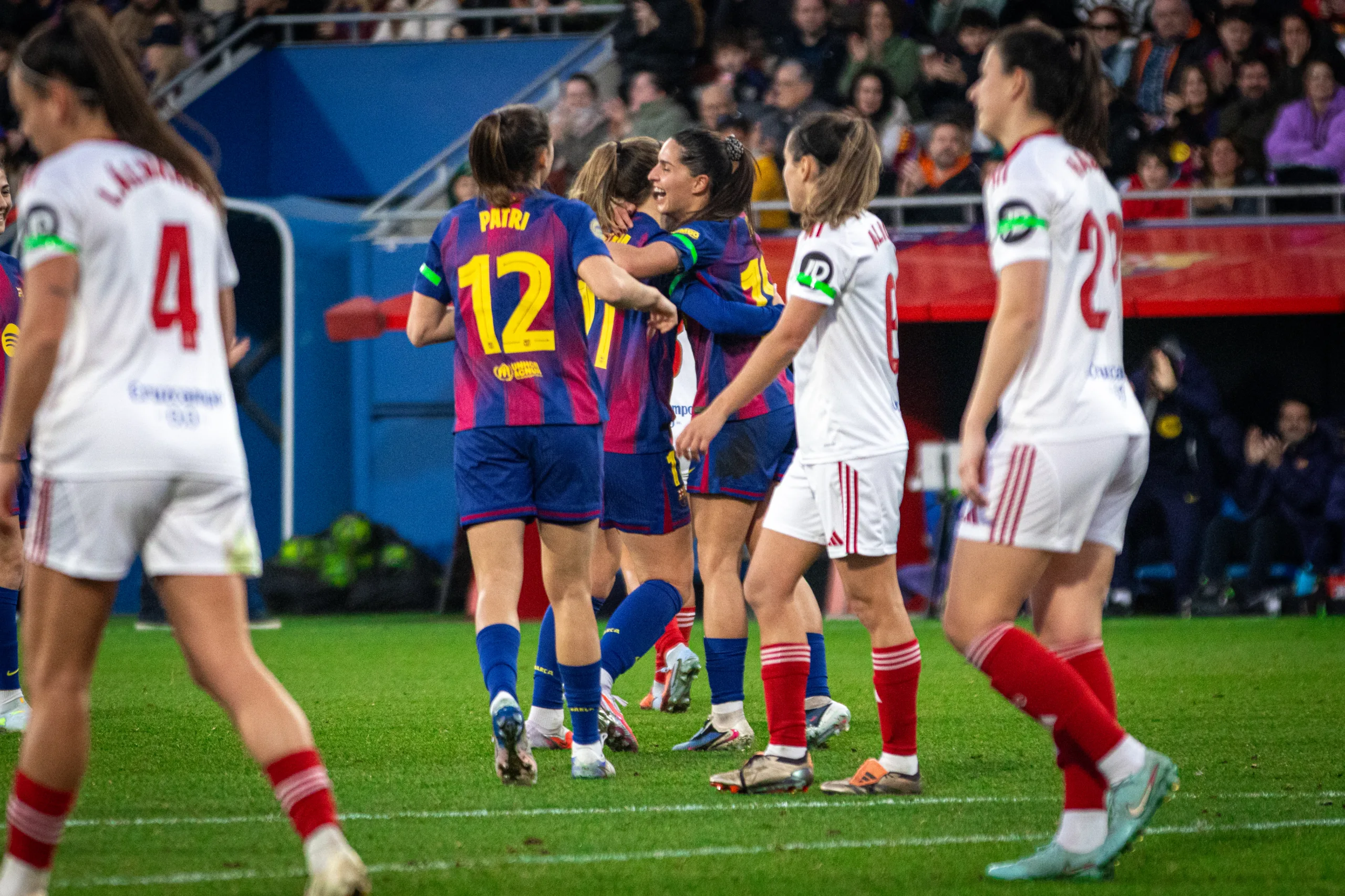 Kika Nazareth celebrando su segundo tanto del encuentro. (Foto: @jsp.raw - a Partido Único)